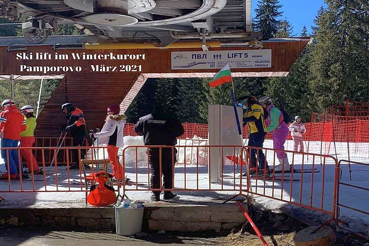 In den Winterkurorten sind die Skianlagen trotz Corona in Betrieb und werden genutzt.